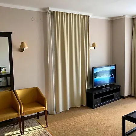 In Royal Beach * Slăntjev Brjag